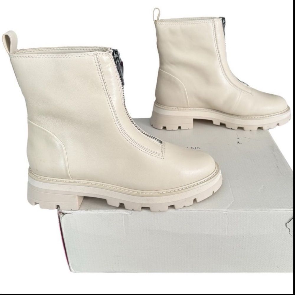 Gianni Bini x Nastia Liukin Bowery Ivory Leather Lug Sole Front Zip Boots 8.5 - Picture 2 of 15